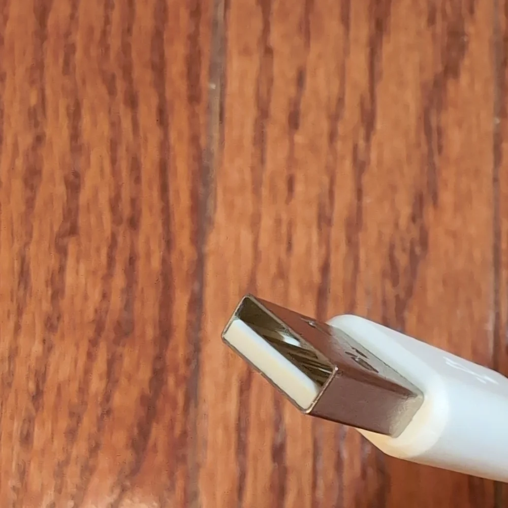 Belkin USB to Micro USB adapter White