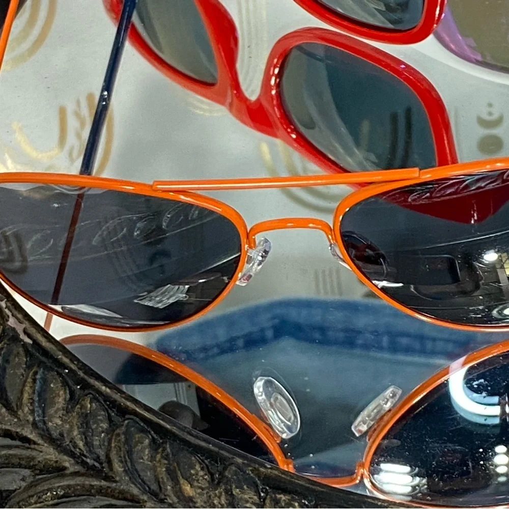 N/A trendy sunglasses