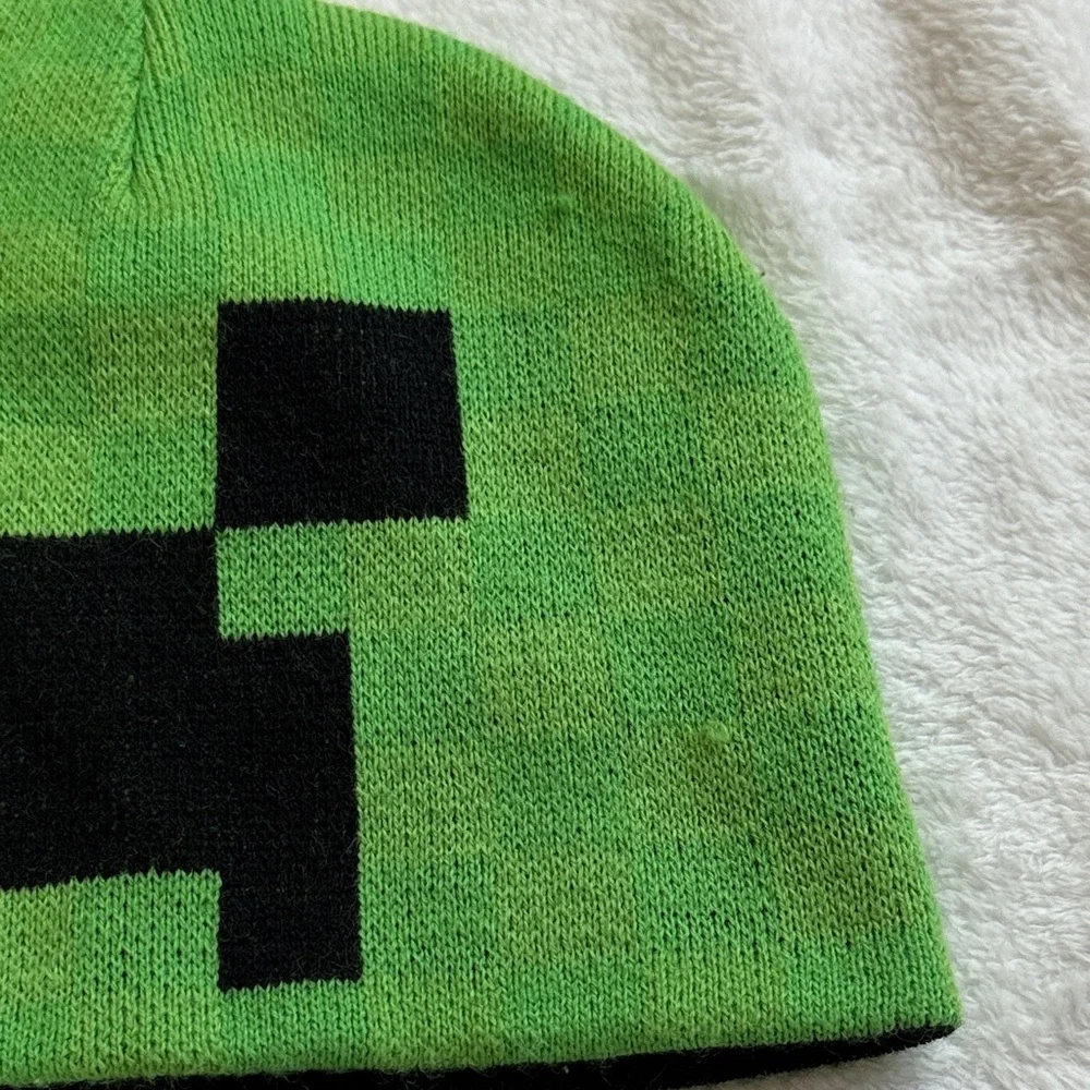 Minecraft Creeper Knit Beanie