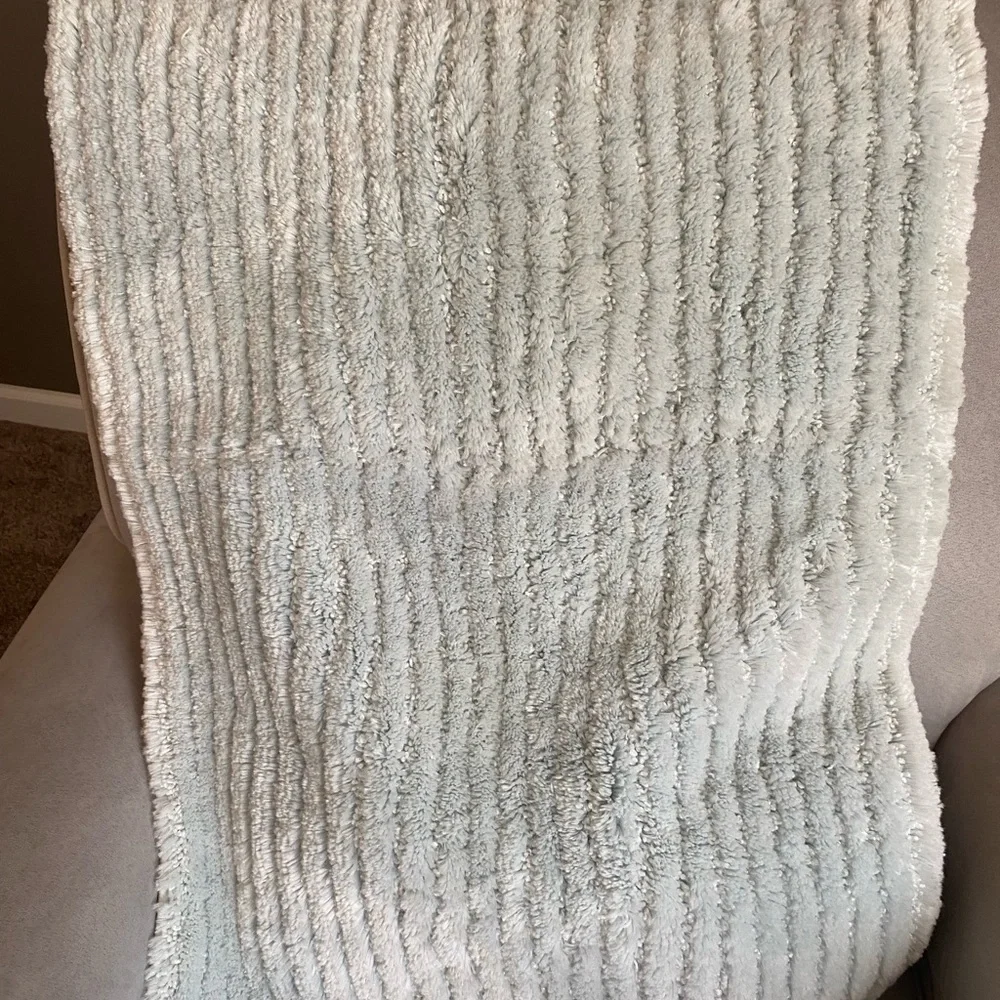Bath rug