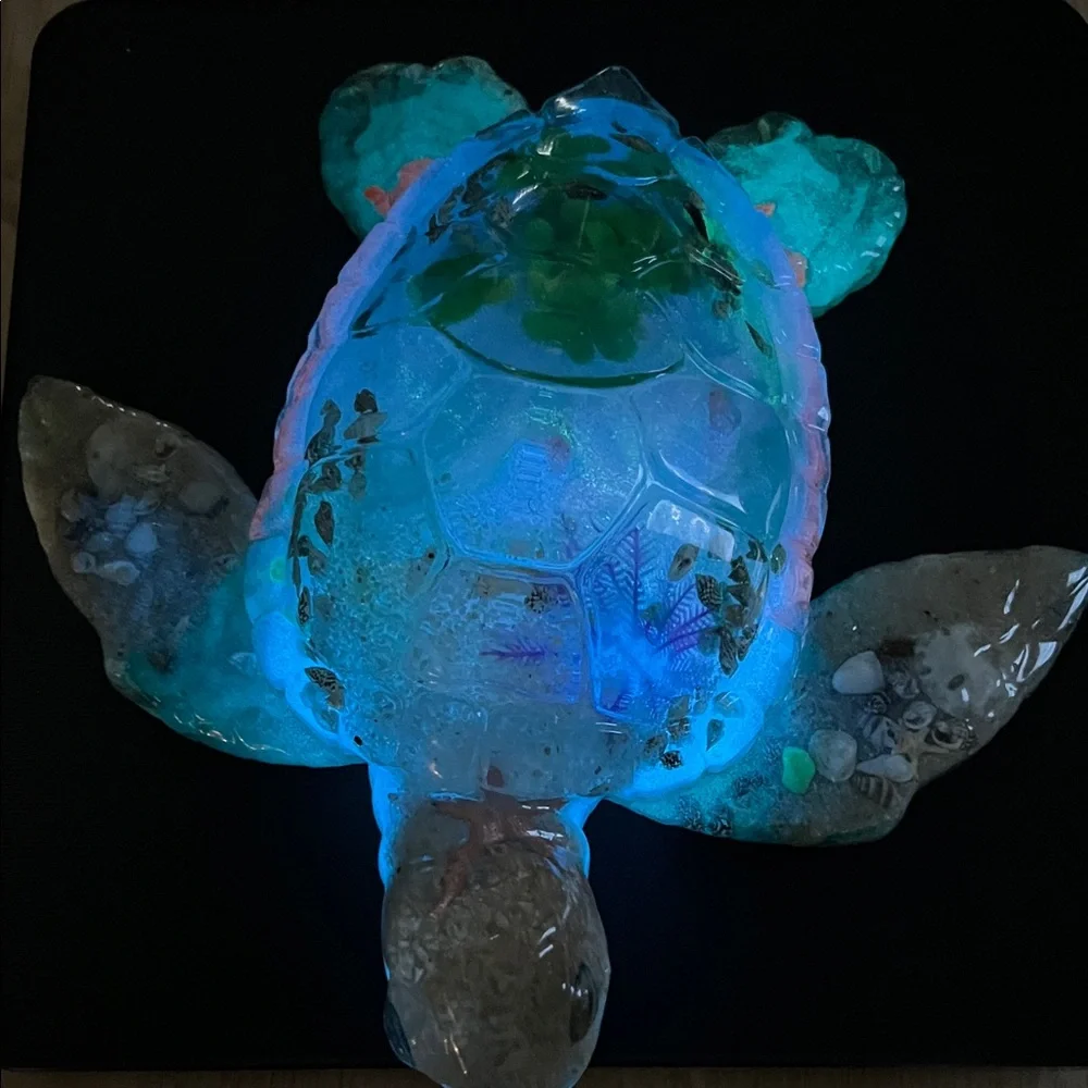 Oceanic Resin Turtle Decor