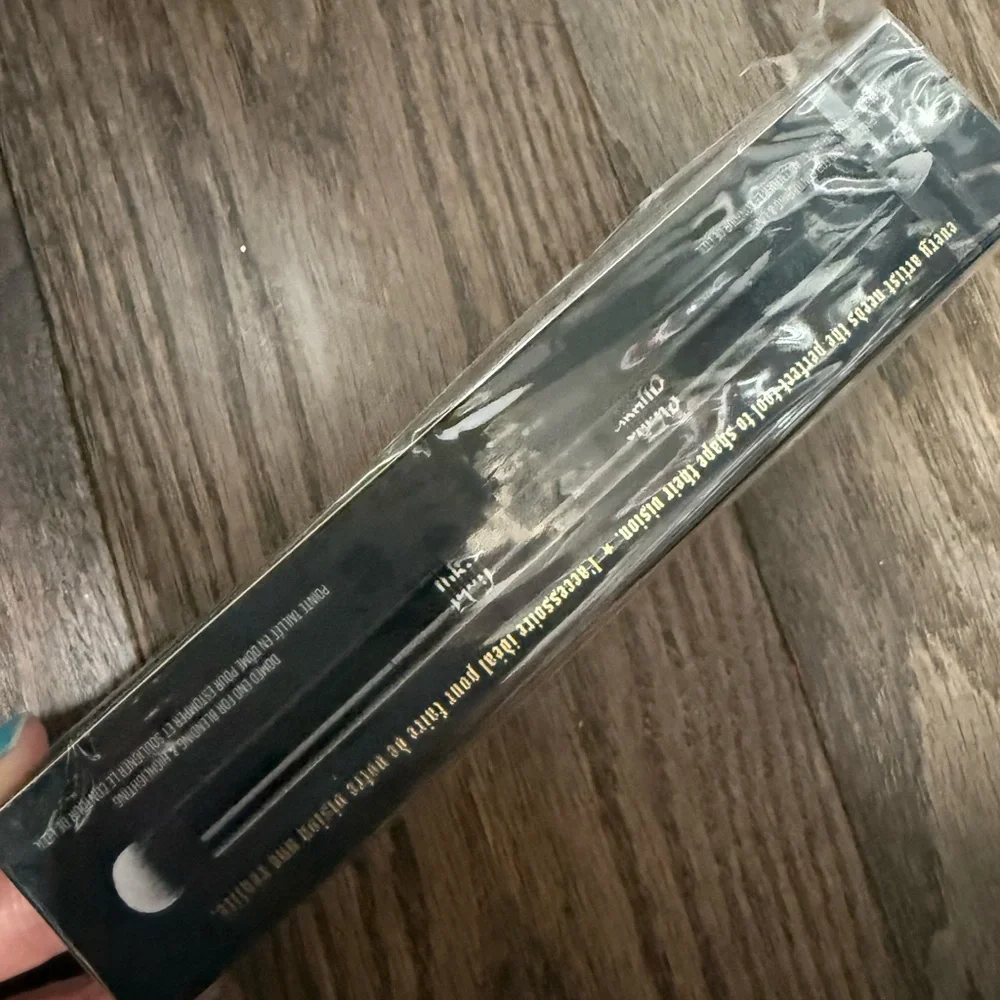 Kat Von D nwt shade