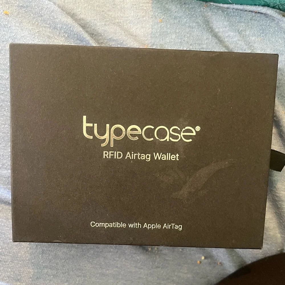 *BRAND NEW/ UNUSED 🆕* Typecase RFID Airtag Wallet WITH Apple Airtag