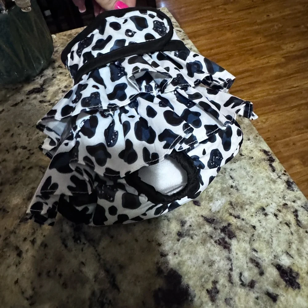 Black and White Animal Print Doggy Diaper Cover for girls 🐾🦮 Never Been Used
