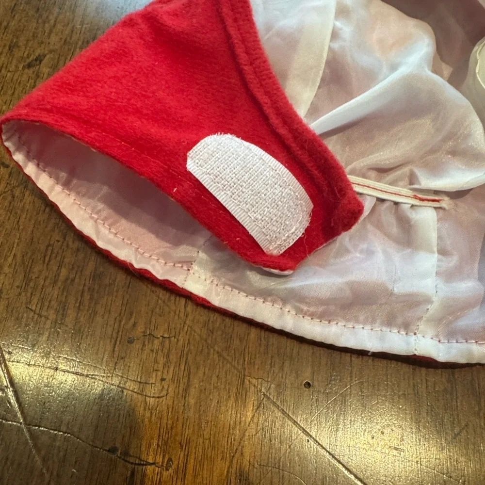 N/A adorable red
