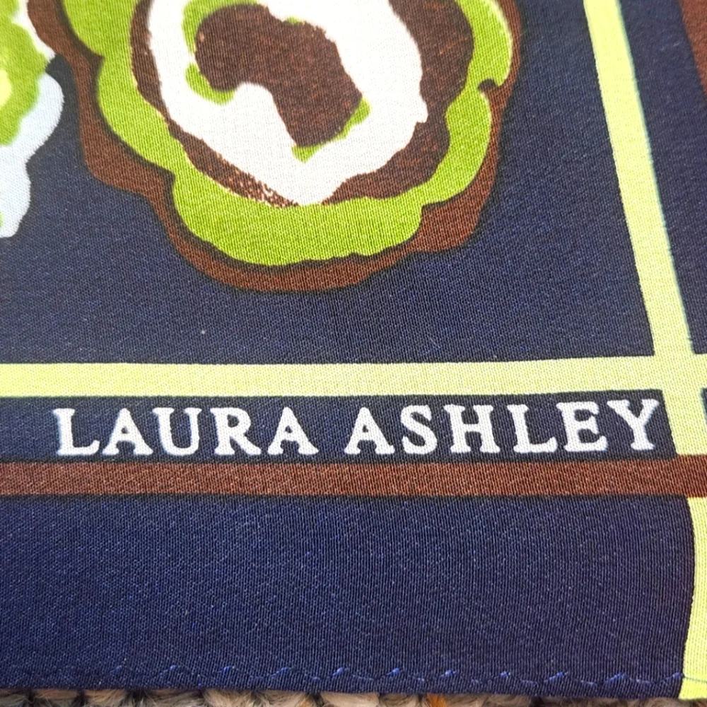 Laura Ashley floral blue 21
