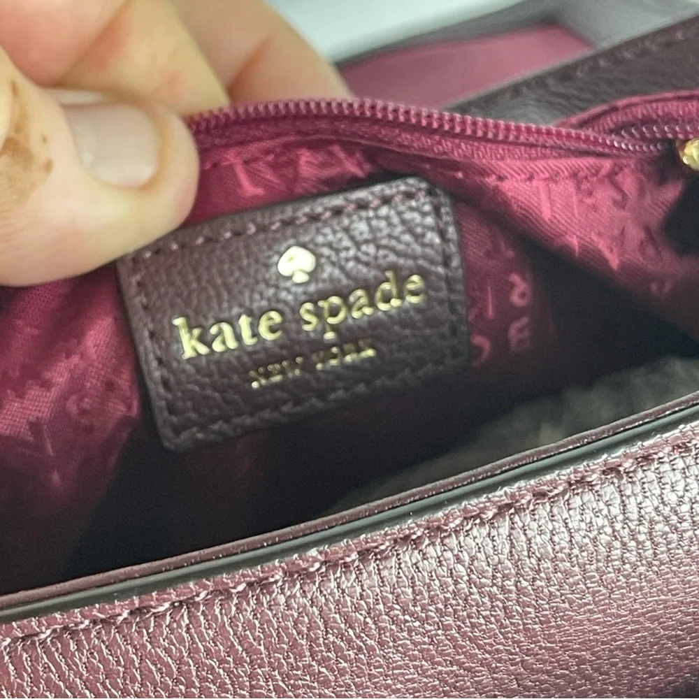 kate spade 22 it’s info