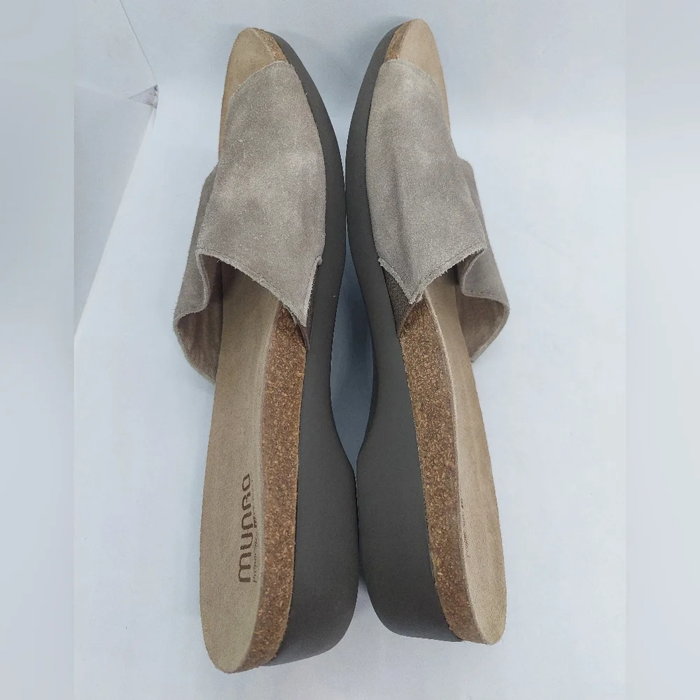 Munro Laya Women's 12M Taupe Suede Slide Sandals Slip On Open Toe Shoes