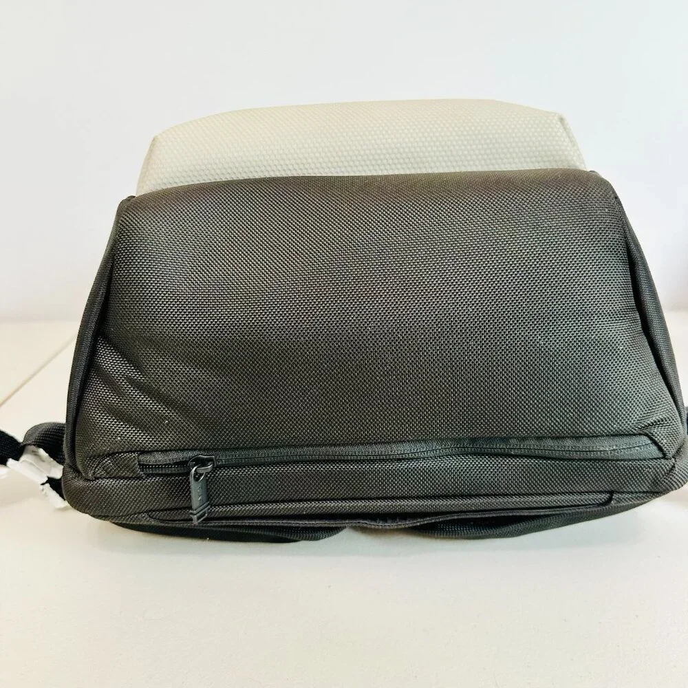 Tumi alpha bravo