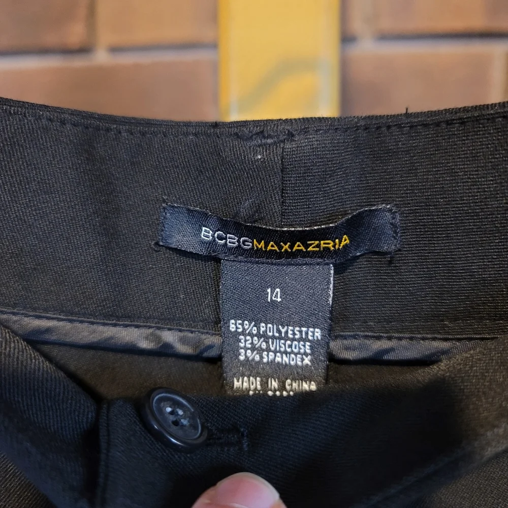 BCBGMaxAzria size leg
