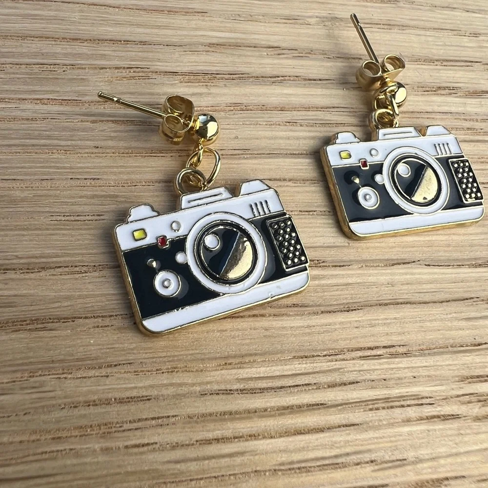N/A retro camera