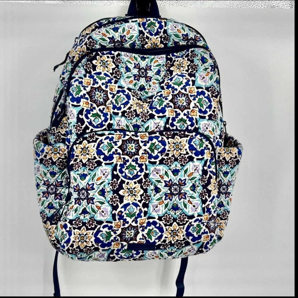 Vera Bradley Essential Backpack Lisbon Medallion Cool