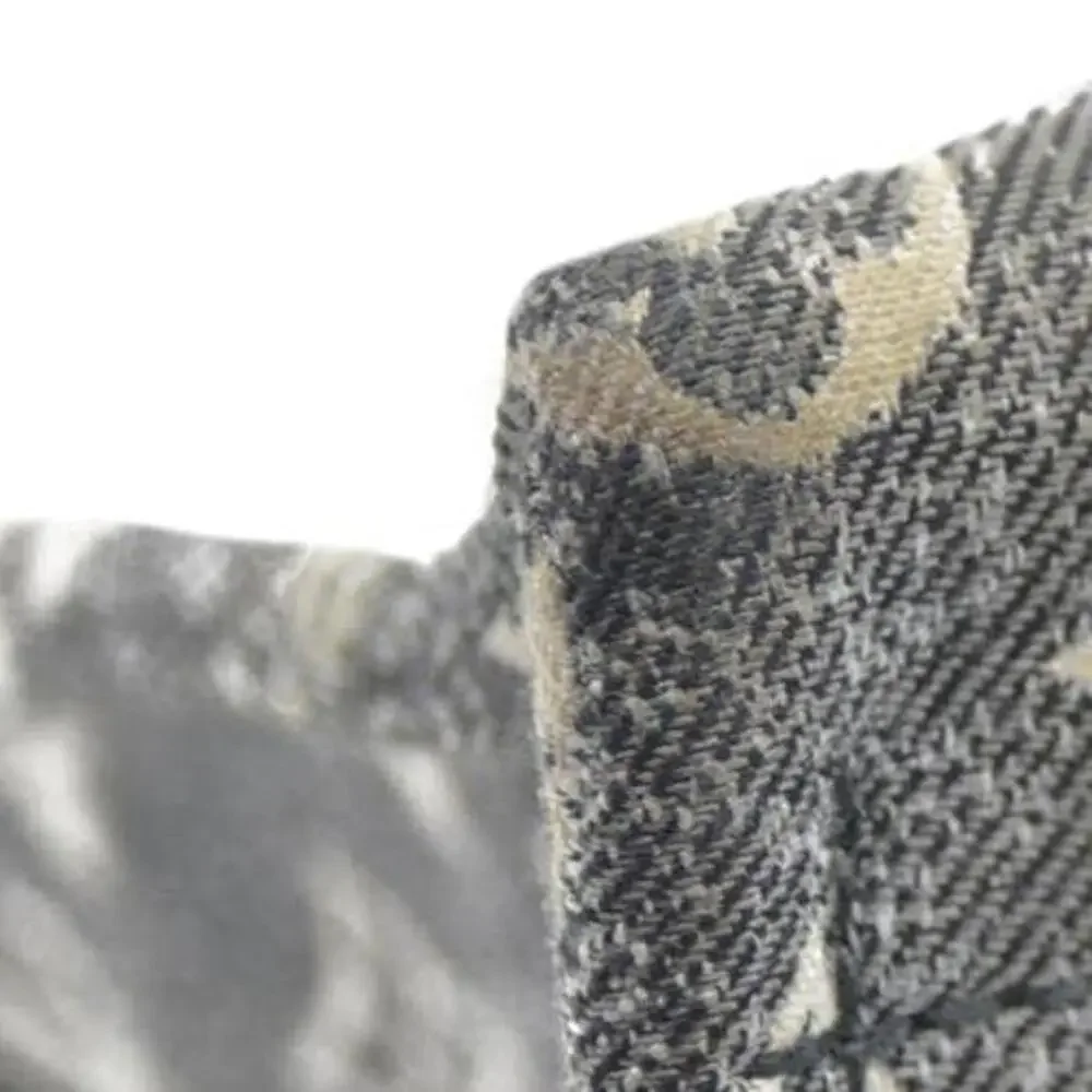 Louis Vuitton moderate discoloration