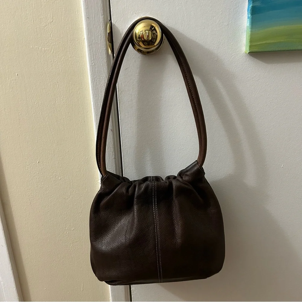 Fossil vintage pebbled