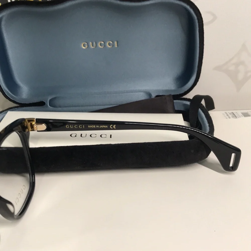 Gucci Black Oversized Square Sunglasses GG0526o 001