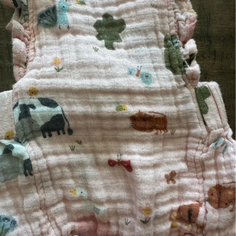 Adorable Pink Animal Print Baby Romper Viverano 0-3 months