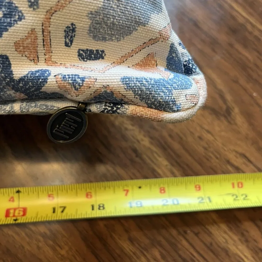 Pier 1 nice preowned