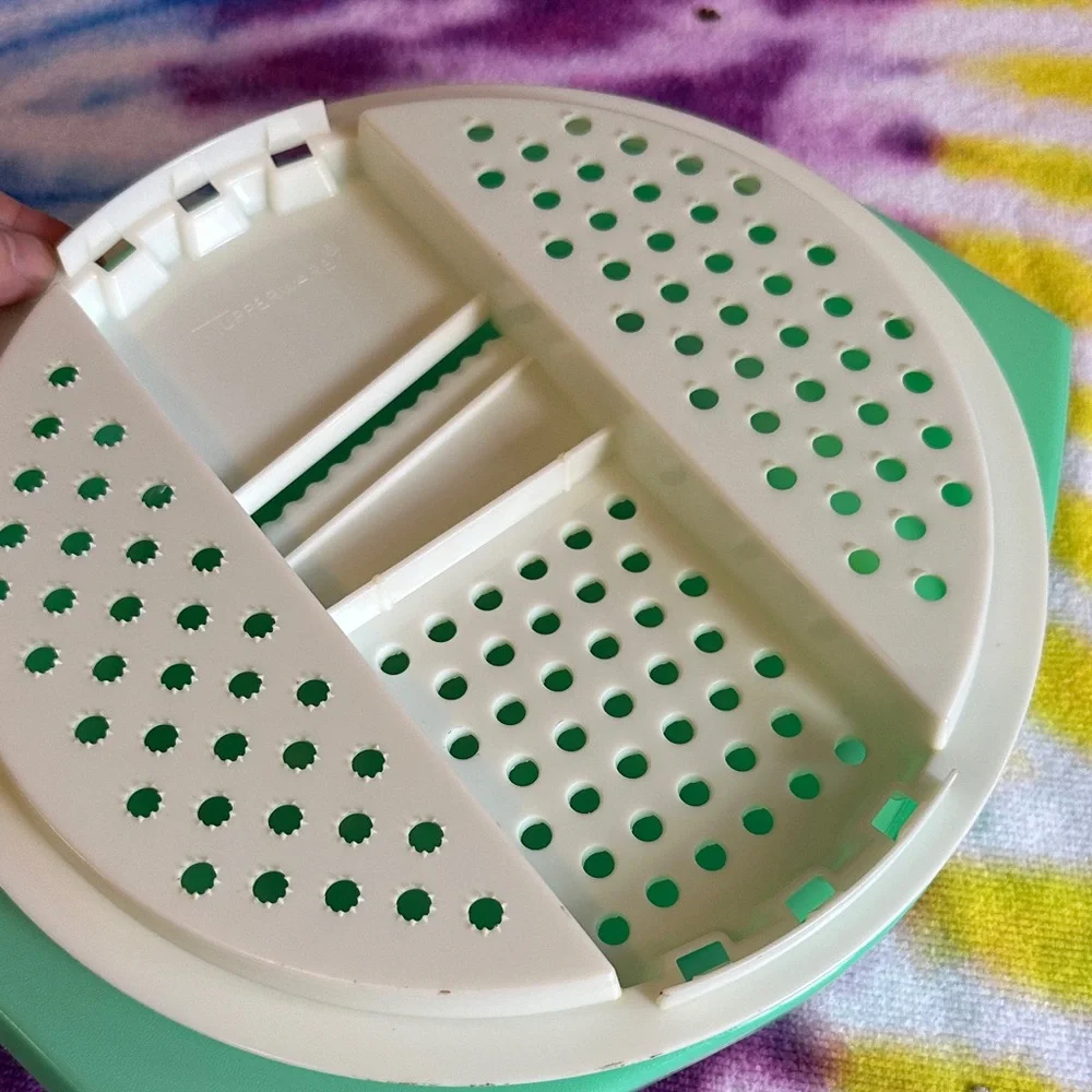 Tupperware Green and White Grater. Vintage. 2 pieces