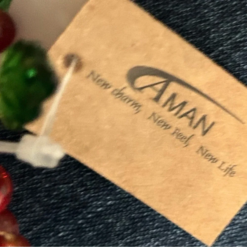 Aman Beaded wired and beaded Festive Green and Red Holiday Napkin Rings