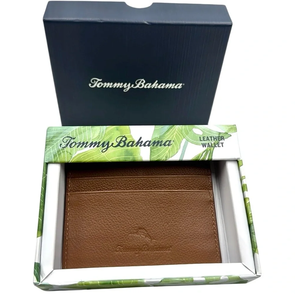 Tommy Bahama *please compact shopping