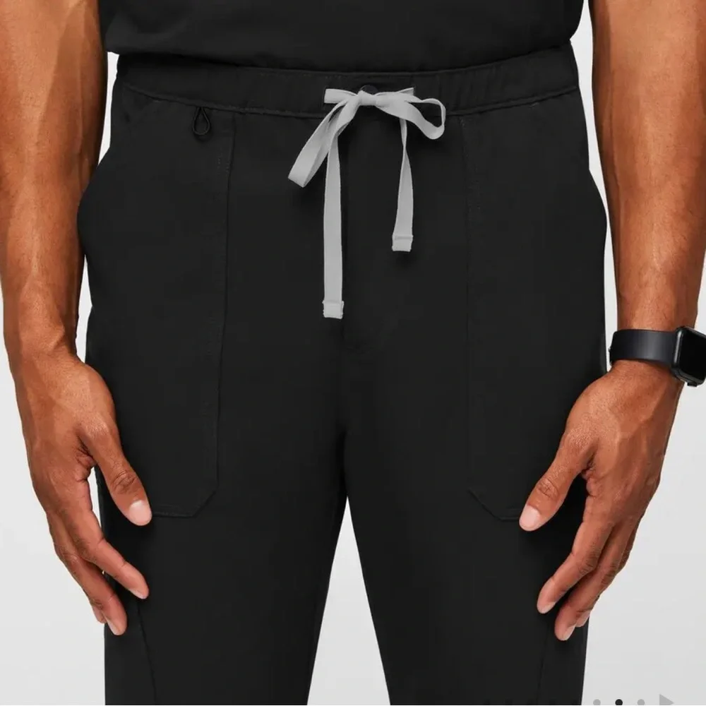 Figs straight zip cargo™