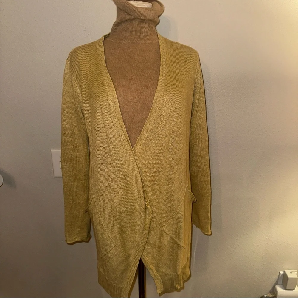 Eileen Fisher chic open