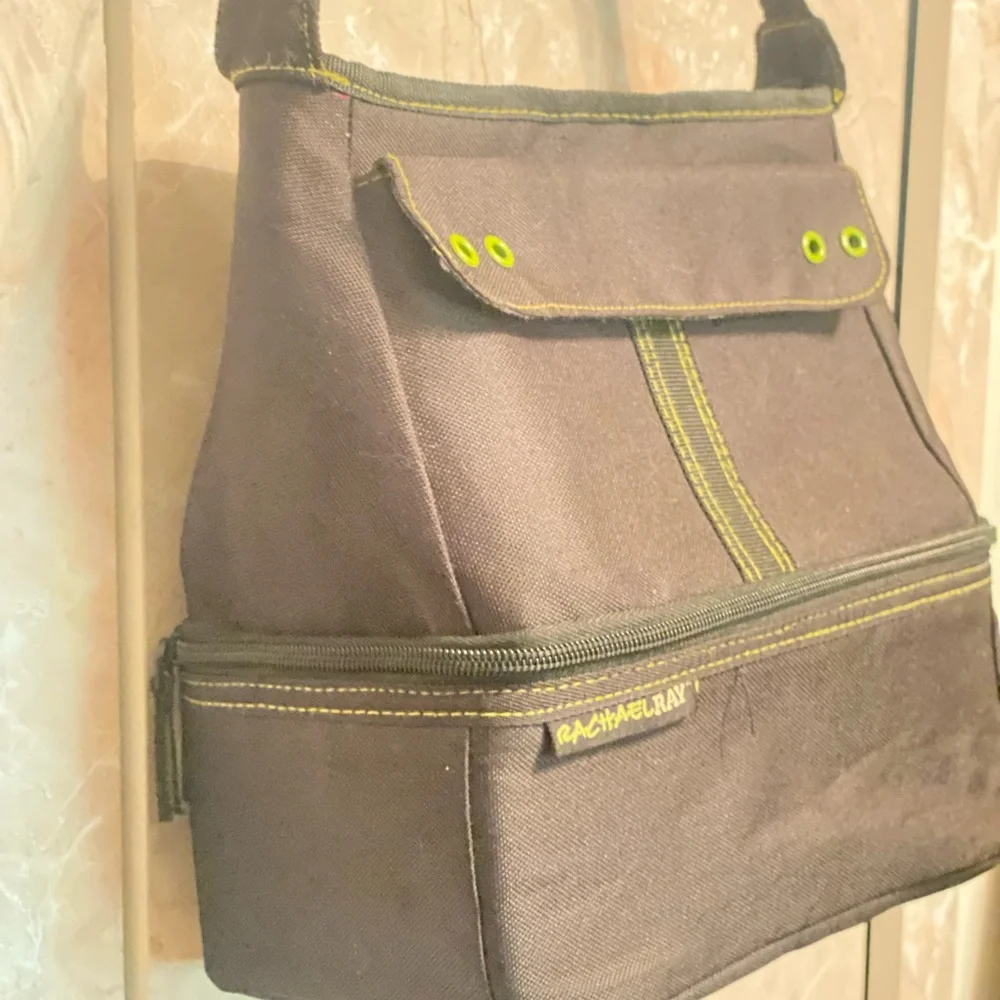 Rachael Ray compact stylish