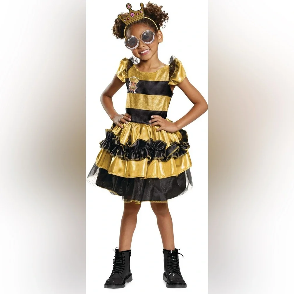 N/A matching gold skirt