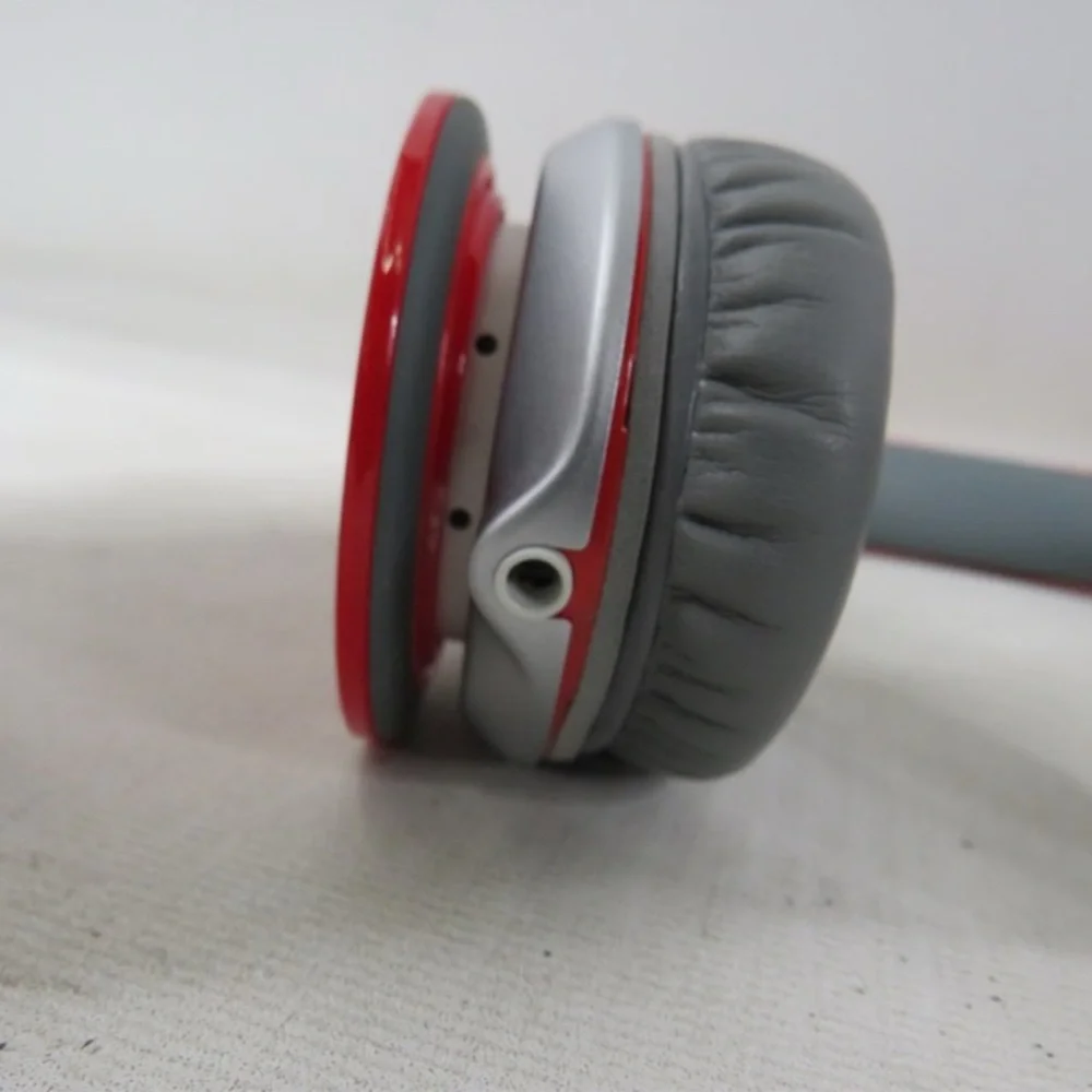 Beats by Dre stylish red