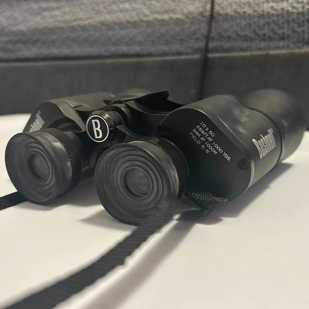 Black Bushnell 10x50 Binoculars 288ft/1000yds 5.5° Field