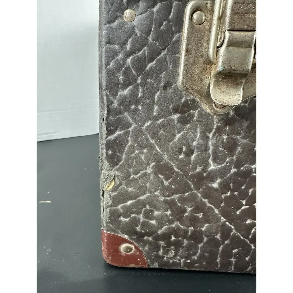 Belber antique luggage