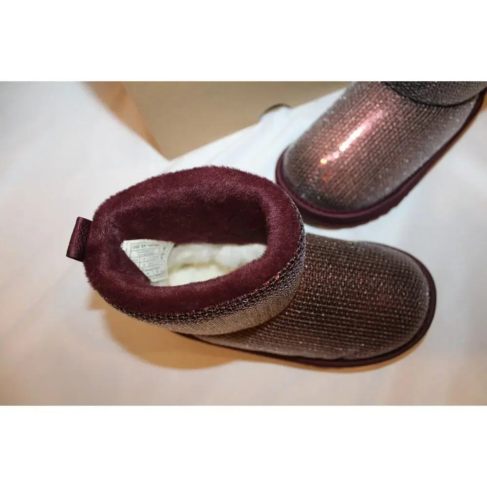 UGG pull loop