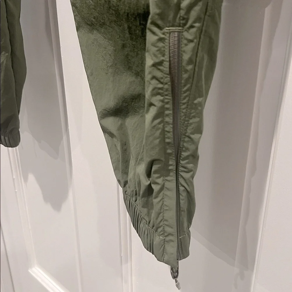 lululemon athletica very good