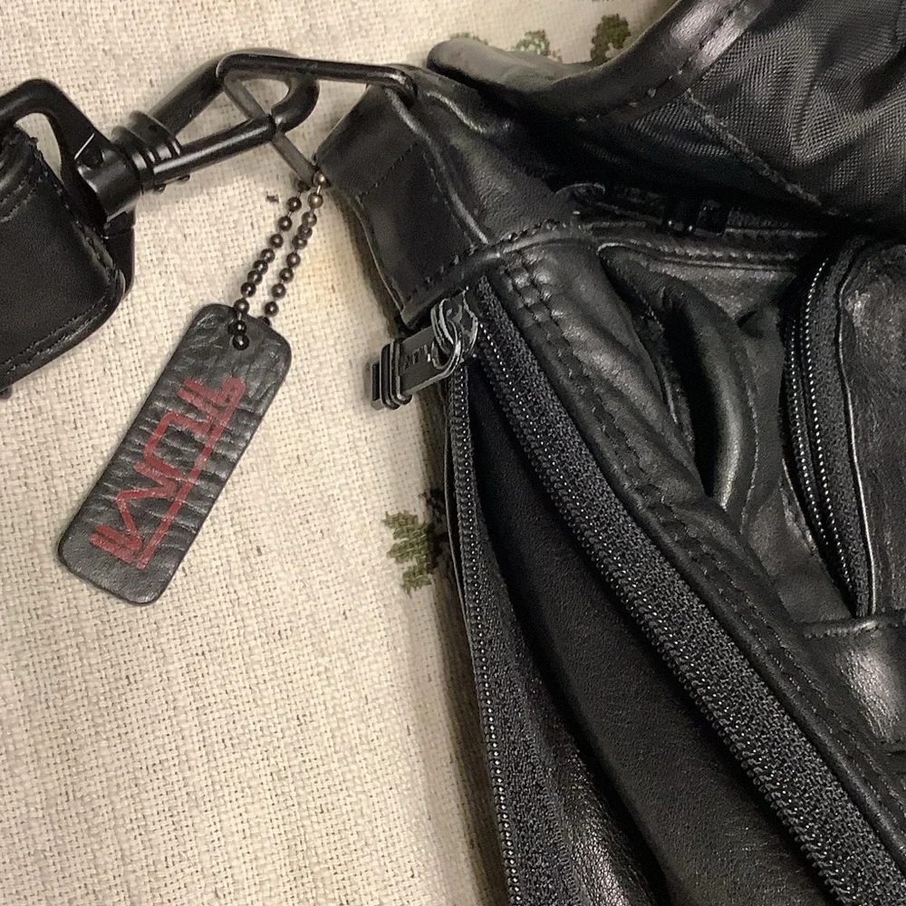 Tumi elegant messenger