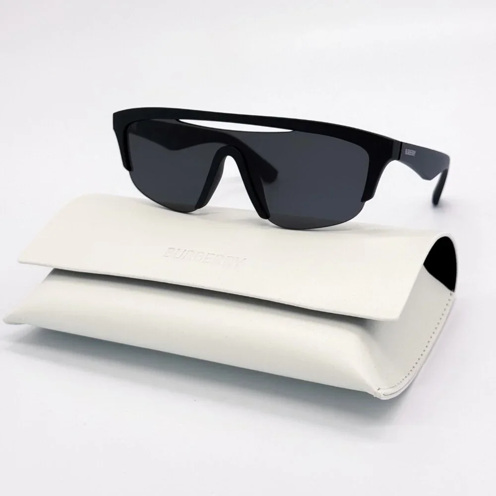 Burberry 100% new