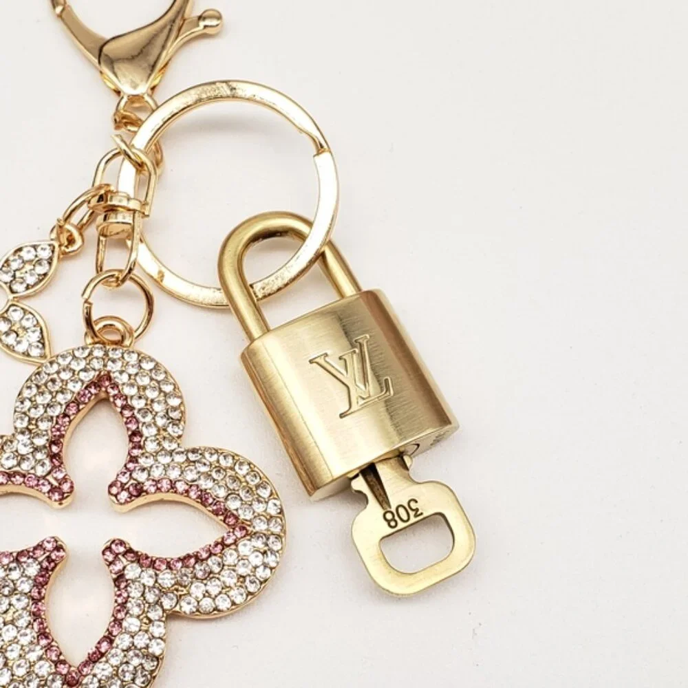 Louis Vuitton 100% clean louis