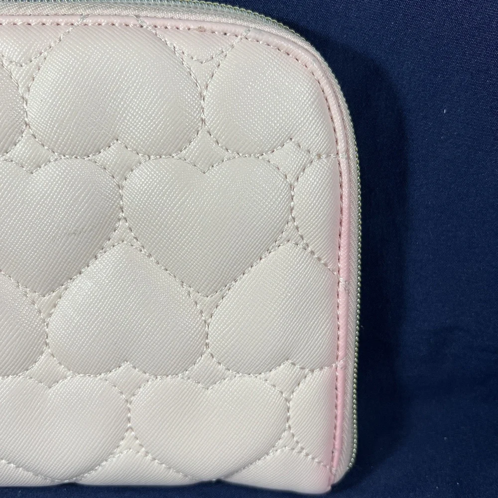 Betsey Johnson carry your
