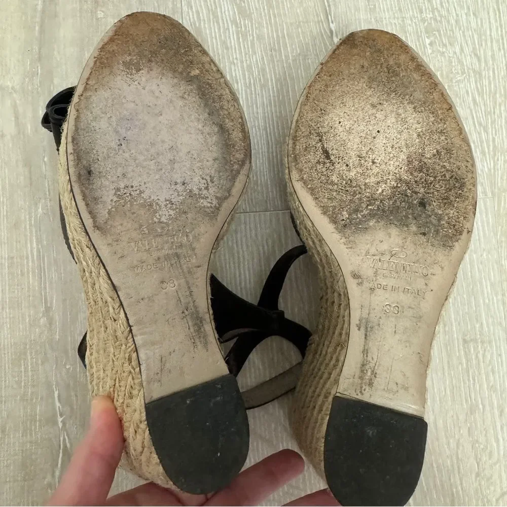 Valentino Garavani espadrilles feature wrapped