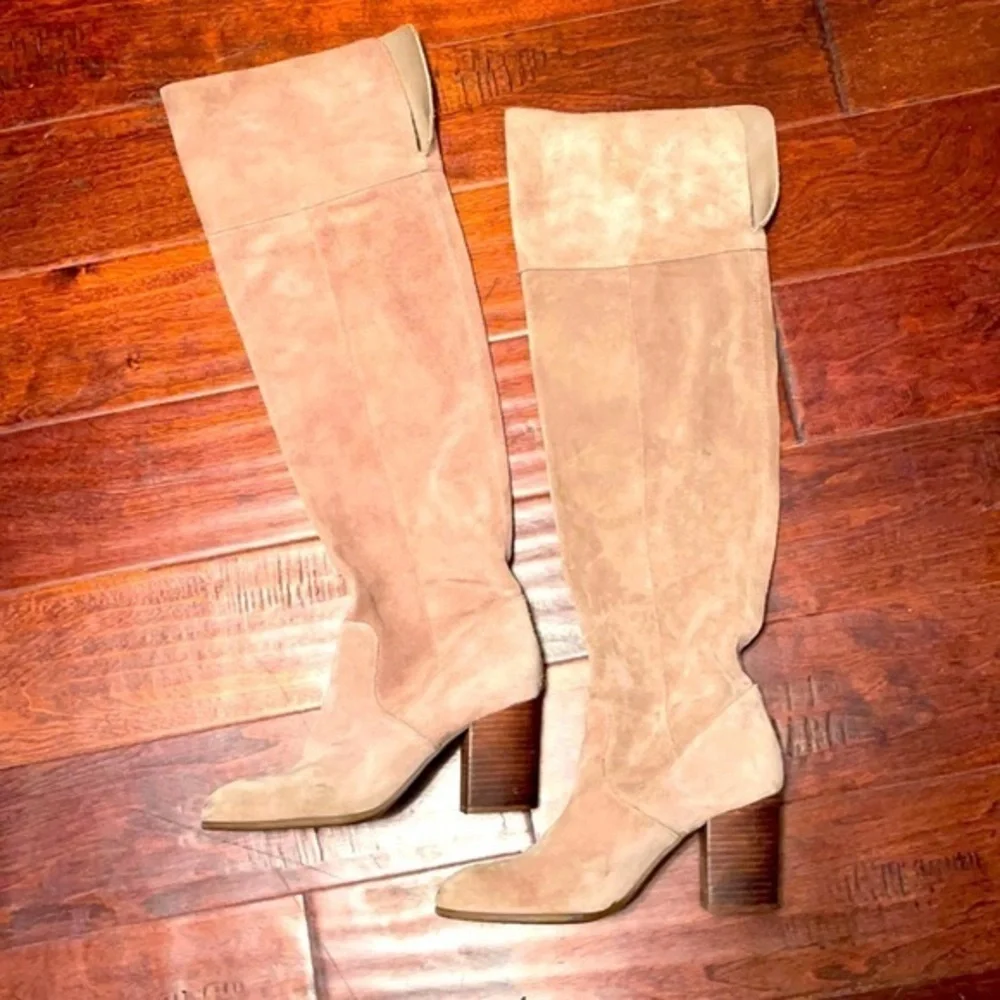 Jessica Simpson tall boots tan/ leather material over the knee style rounded toe