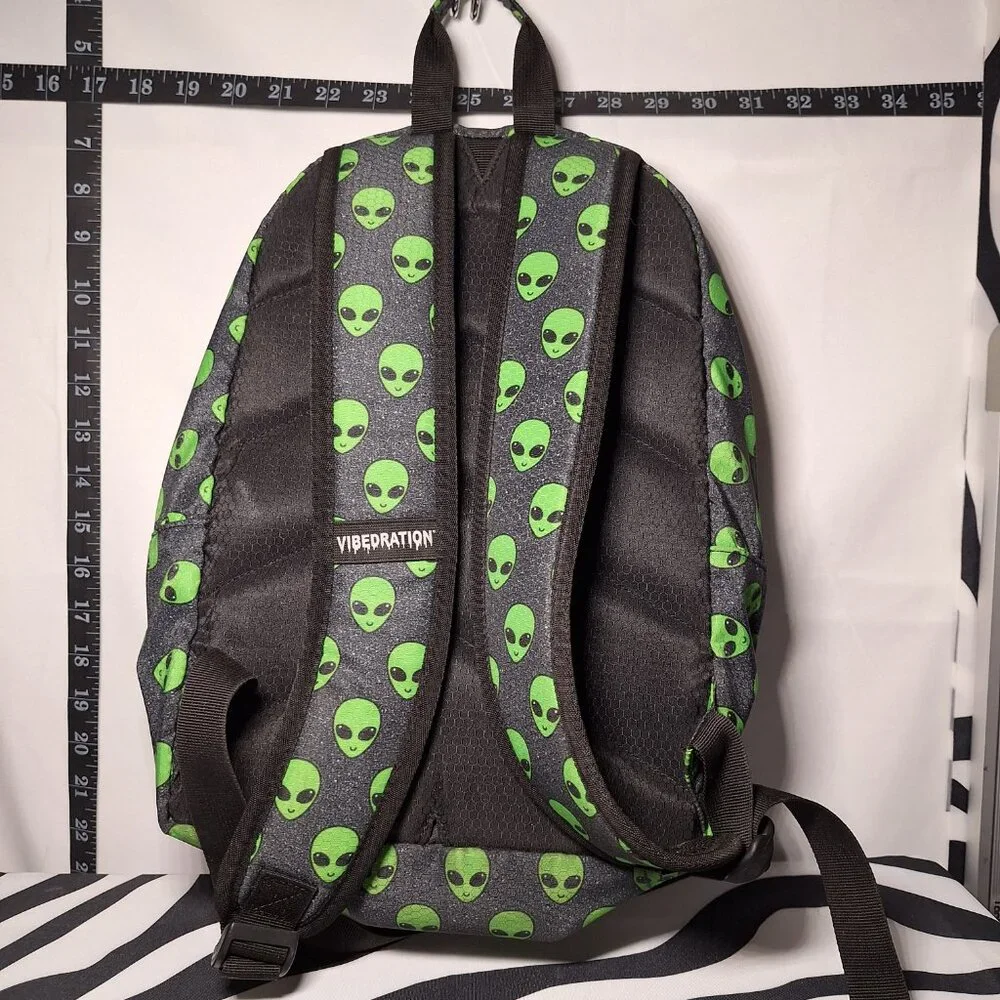 Vibedration hydration backpack