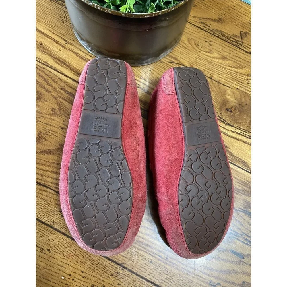 UGG Australia Dakota Moccasins Slippers Big Kids Size 3.5 Red Leather Shoes