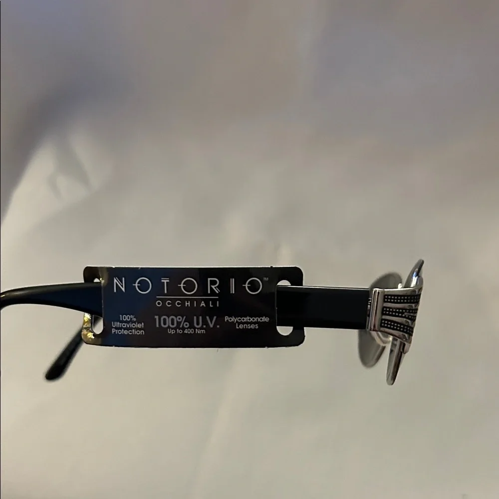 Notorio chic oval