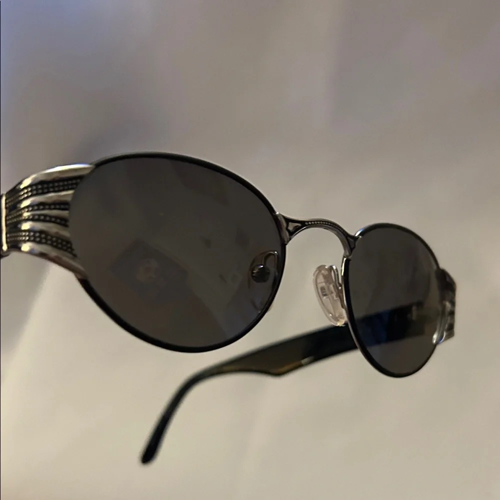 Notorio chic oval