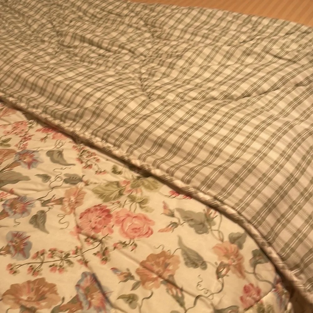 Laura Ashley laura ashley
