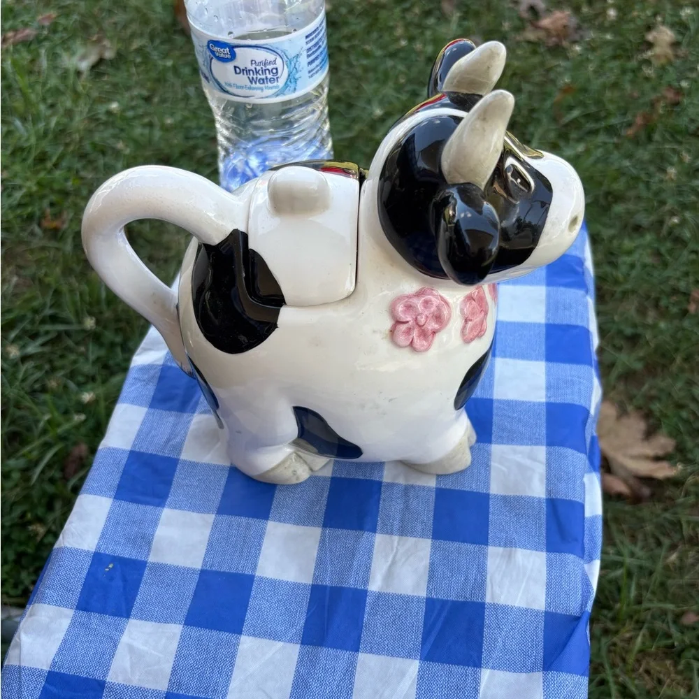 N/A adorable cow