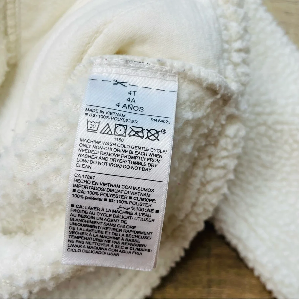 OLD Navy Quarter Zip Sherpa Pullover for Toddlers in Cream