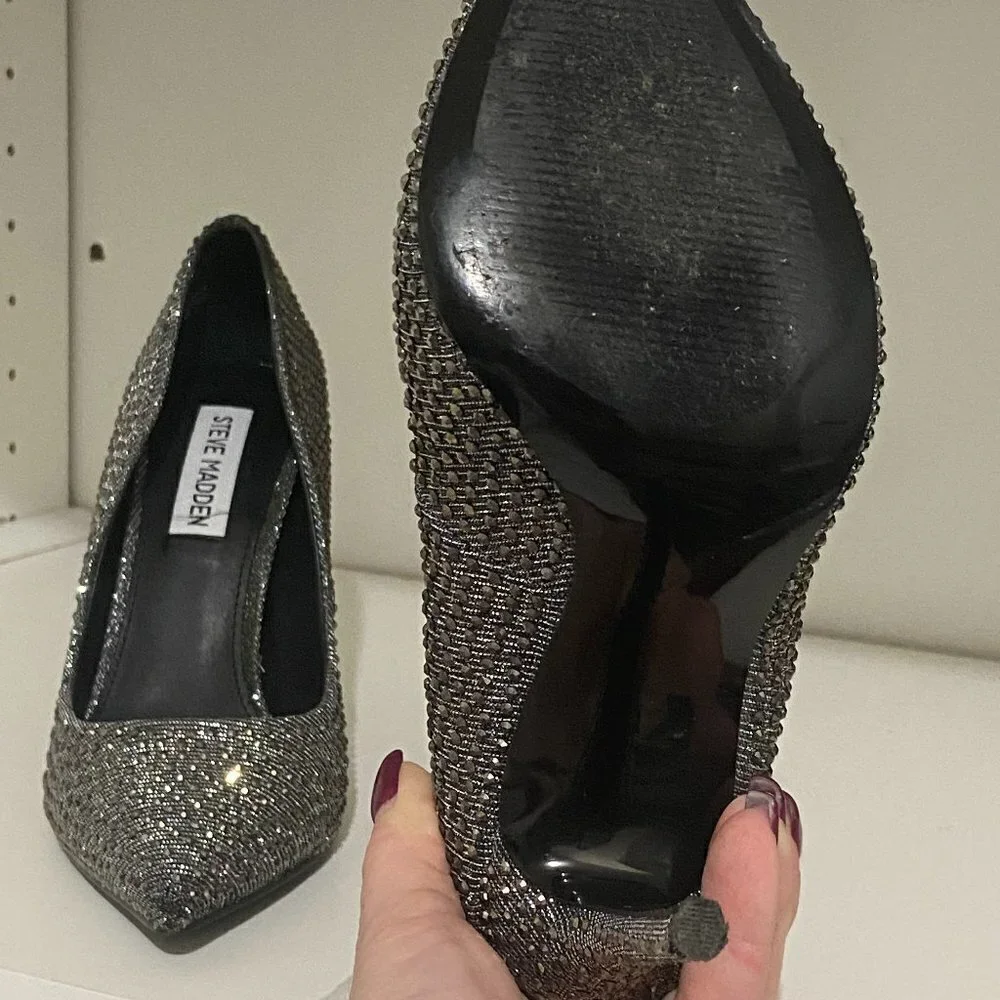 Steve Madden size holidays