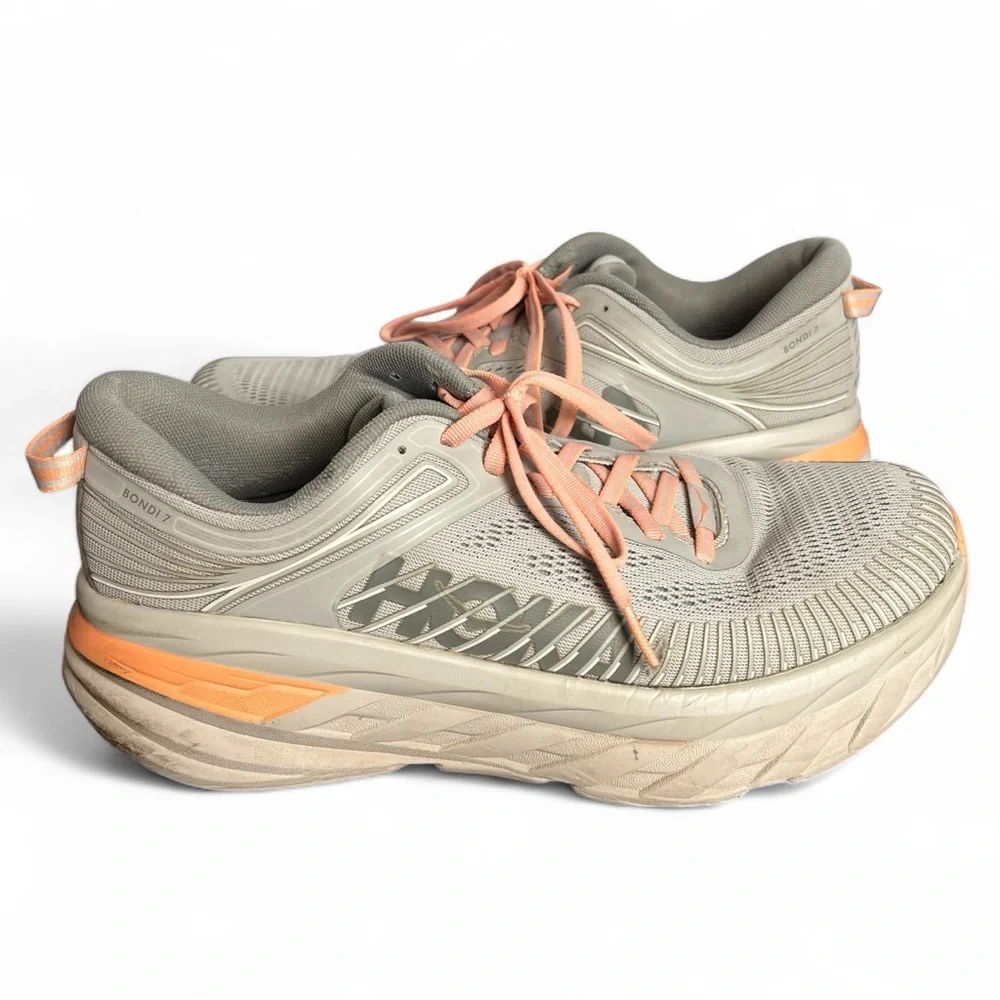 Hoka One One - Women's Bondi 7 Running Shoes Gray Peach -‎ Sz. 10