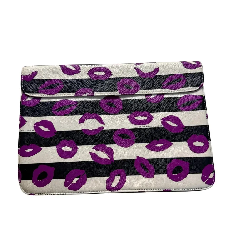 Marc by Marc Jacobs Striped Purple Lips Laptop Sleeve / Case