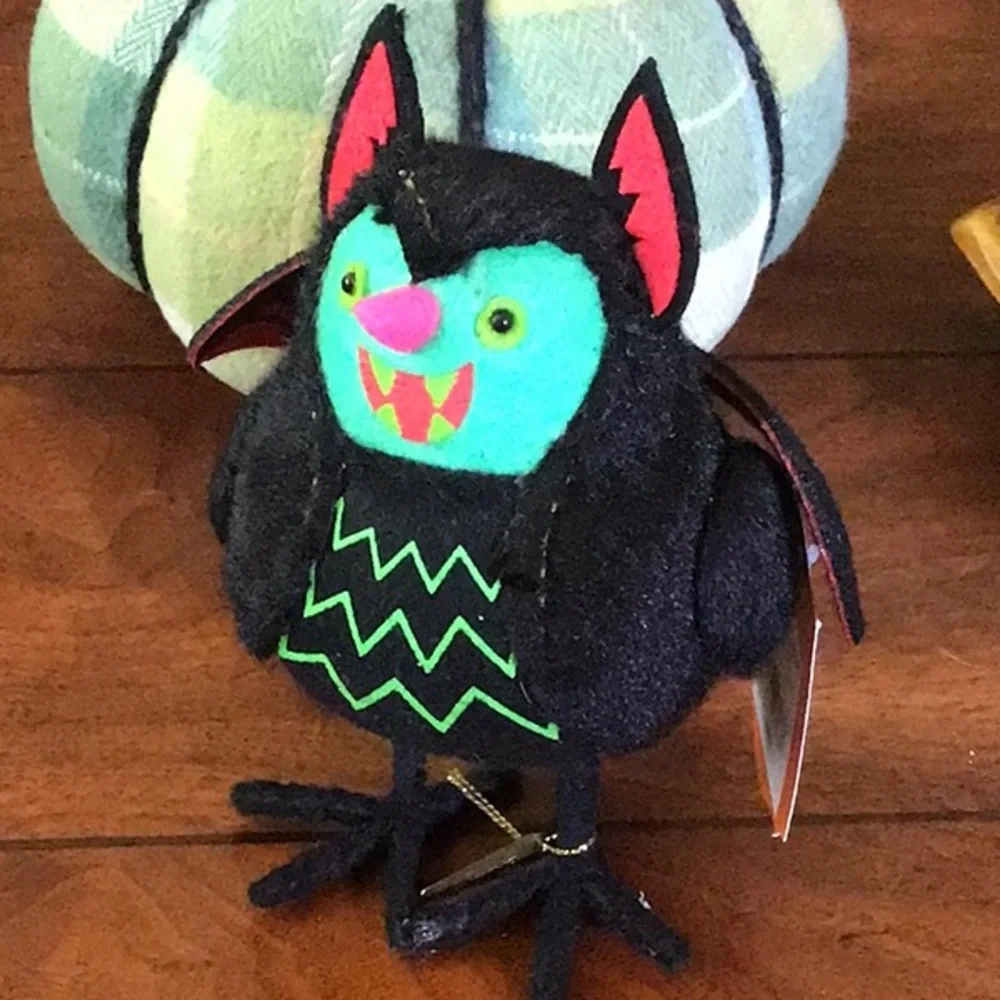Target Hyde & EEK! Halloween Black Bat Felt Fabric Bird “Batrick”